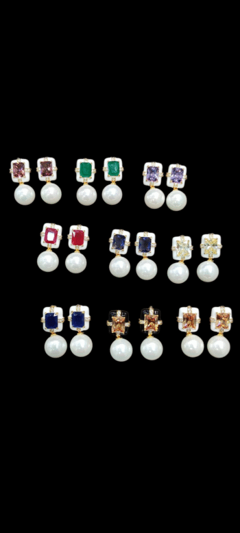 ENAMEL EARRING