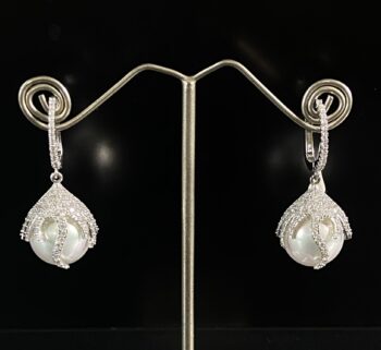 Cz Pearl Drop earring